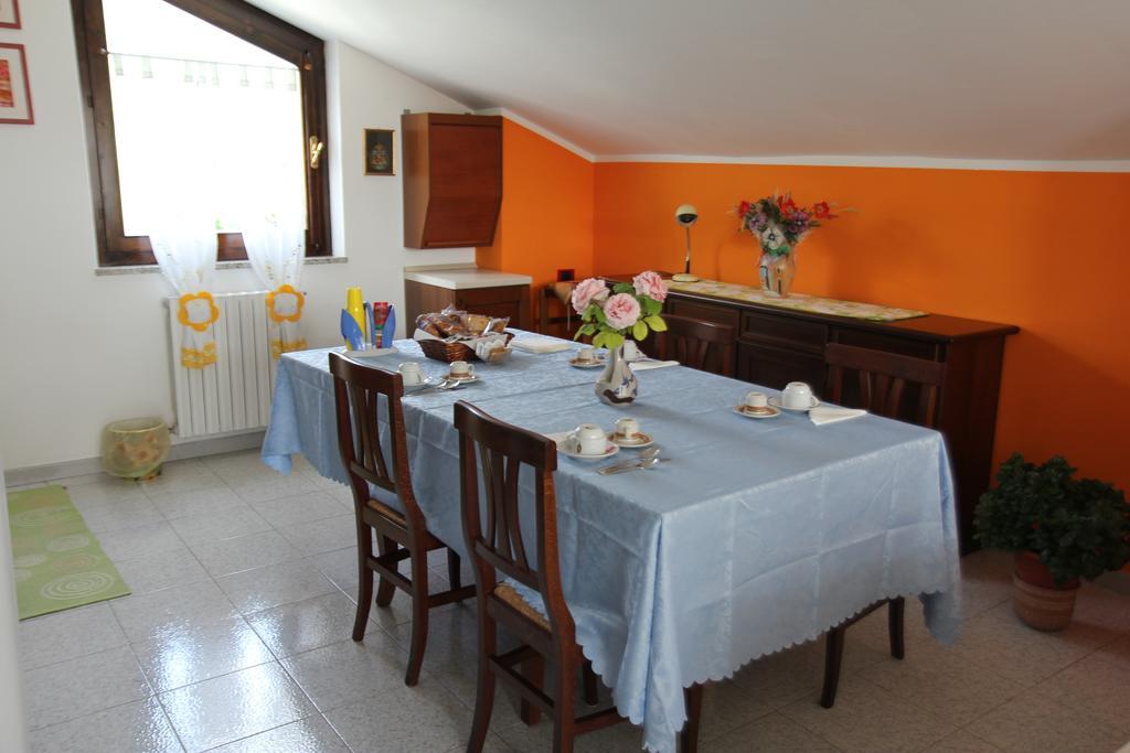 Anna Rita B&B Moie Bagian luar foto