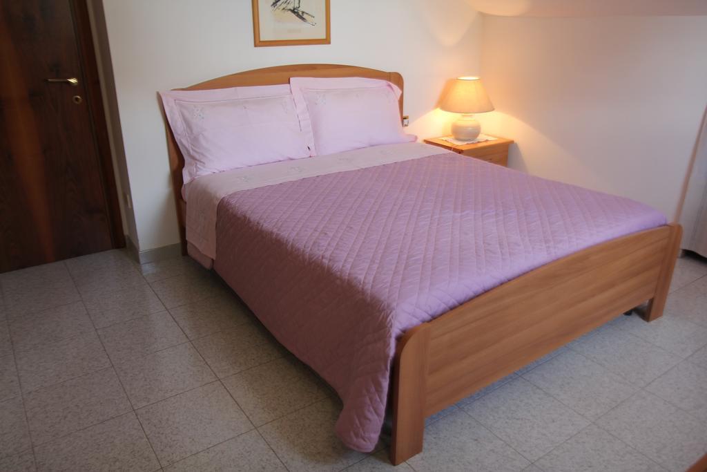 Anna Rita B&B Moie Bagian luar foto